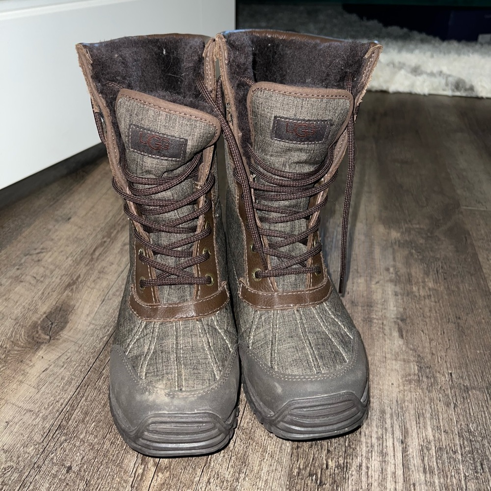 Ugg Adirondack II Snow Boots